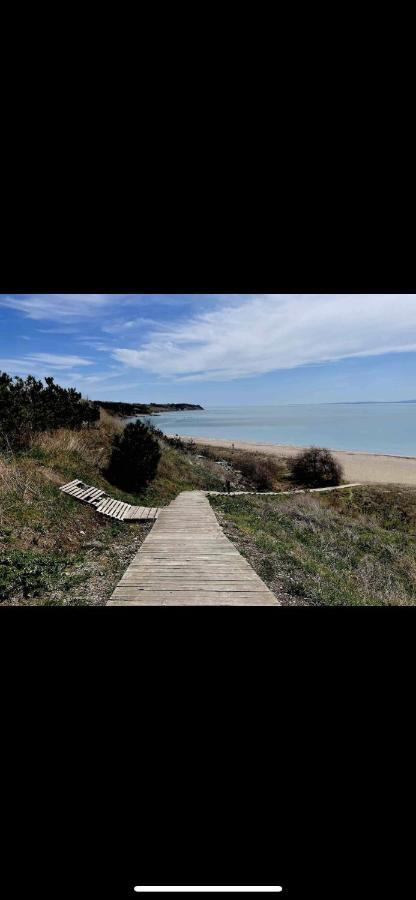 Brand New First Line Sea View 2 Bedroom Apartment Burgas Exterior photo